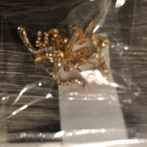 Women’s Jeweled snake earrings - Picture 2 of 2